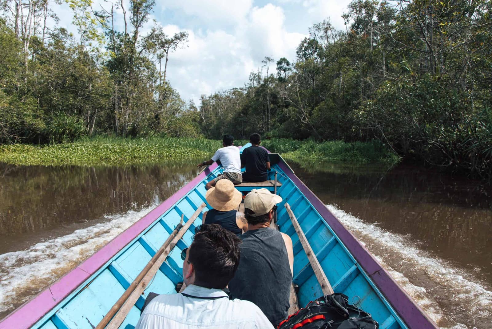 Longboat cruise on Sekonyer River